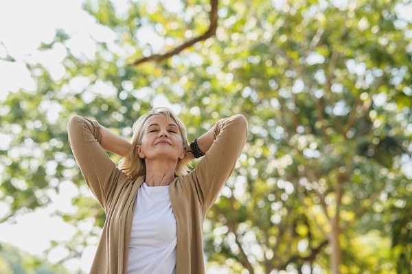 Slow Down Aging 7 Healthy Habits to Include in Your Daily Routine 1