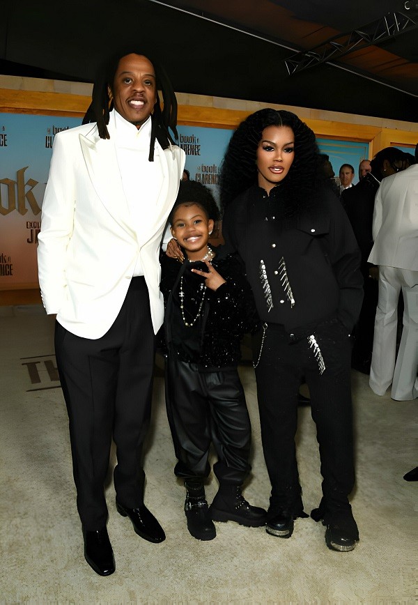 Jay-Z, Teyana Taylor and guest at the LA Red Carpet