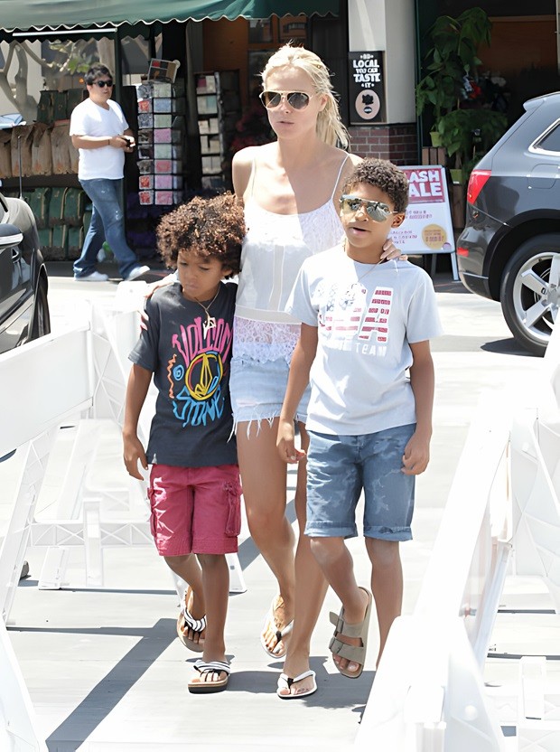 Model Heidi Klum, Henry Samuel and Johan Samuel